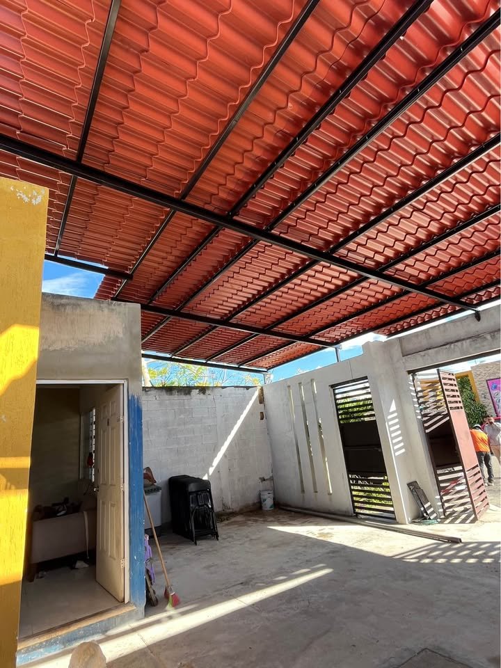 Diseño y Construcción de techos de lámina tipo teja en Hermosillo